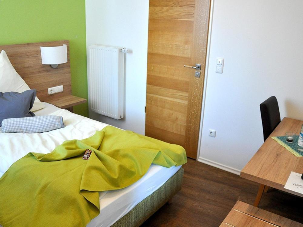 Landgasthaus Zur Linde Pleiskirchen Ngoại thất bức ảnh