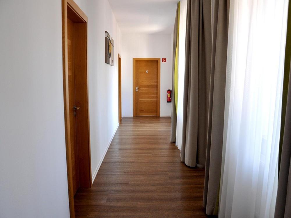 Landgasthaus Zur Linde Pleiskirchen Ngoại thất bức ảnh